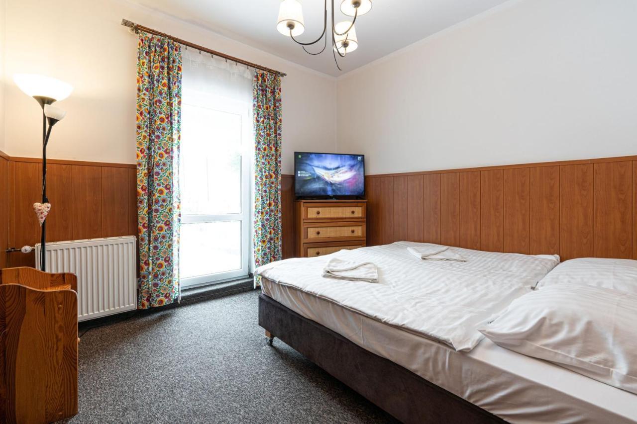 Pensjonat Beskidzki Bielsko-Biała Extérieur photo